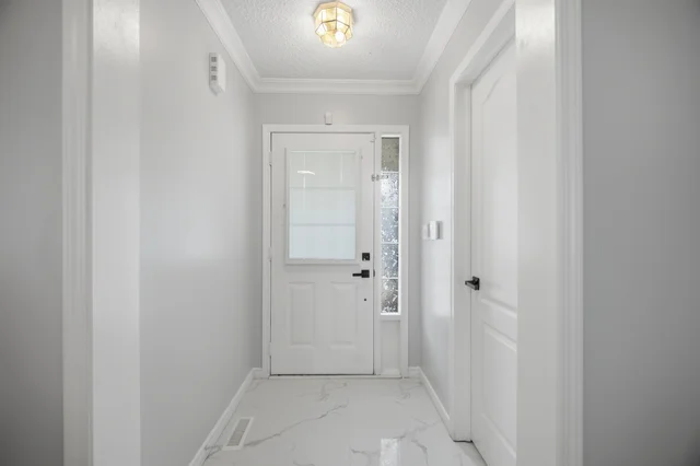 475 Collis Court, Milton - photo 8