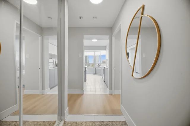 #1407-400 Webb Drive, Mississauga - photo 8