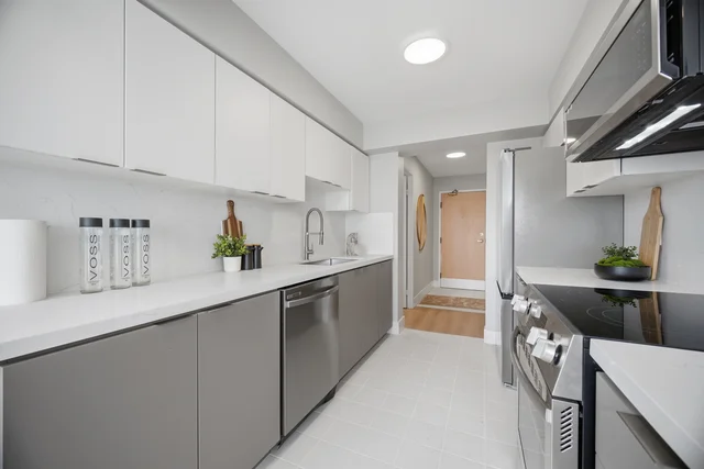 #1407-400 Webb Drive, Mississauga - photo 27