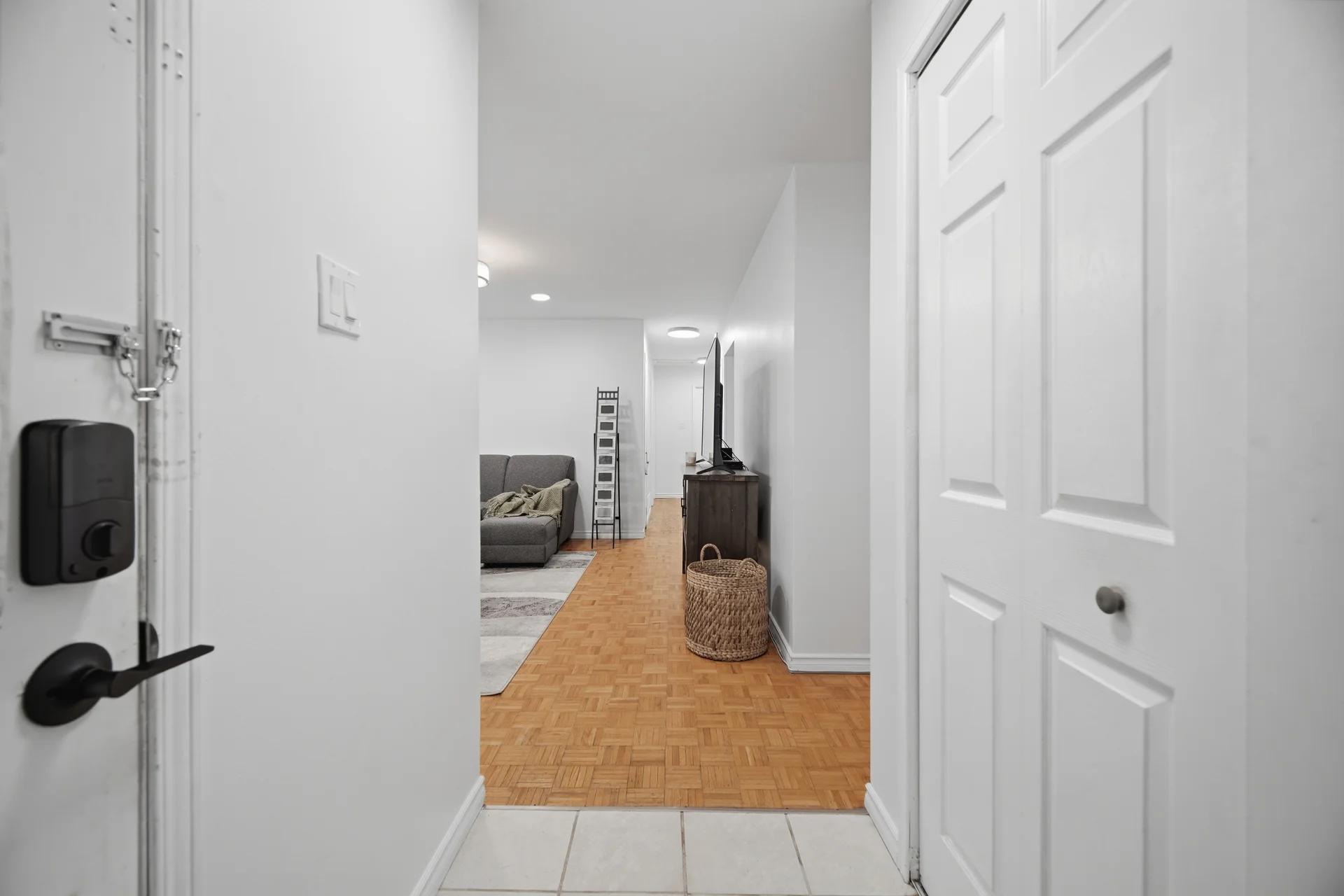 122 Parsell Square, Scarborough - photo 8