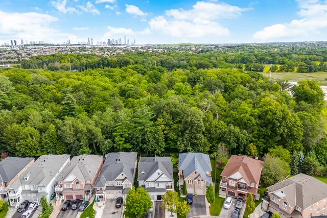 6623 Blackheath Ridge, Mississauga - photo 2