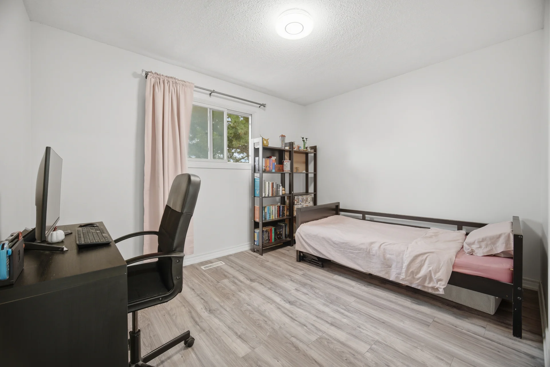 578 Cavell Drive, Mississauga - photo 29