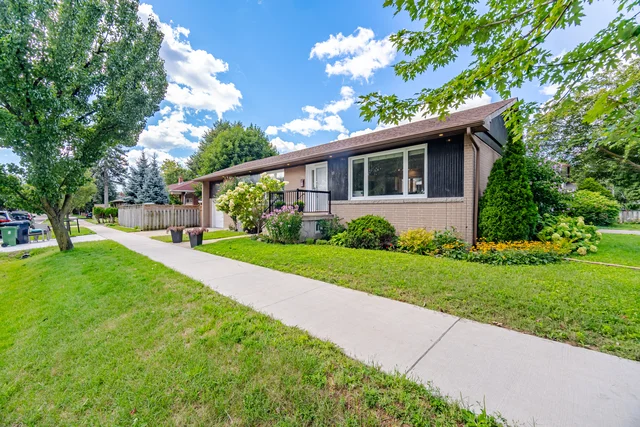 15 Velma Drive, Etobicoke - photo 4