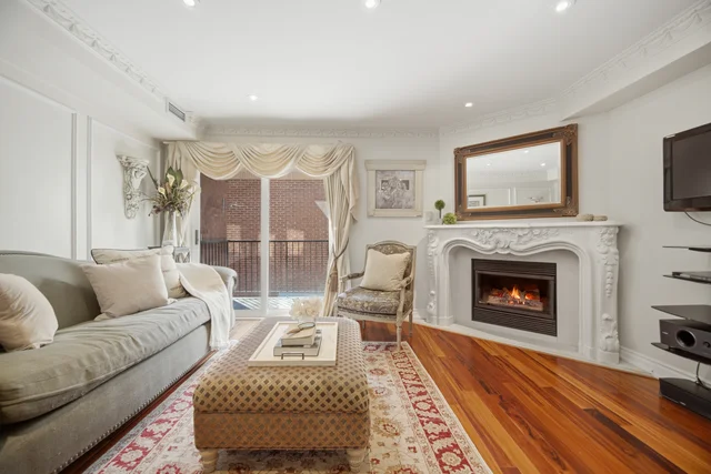#10-228 St George Street, Toronto - photo 9