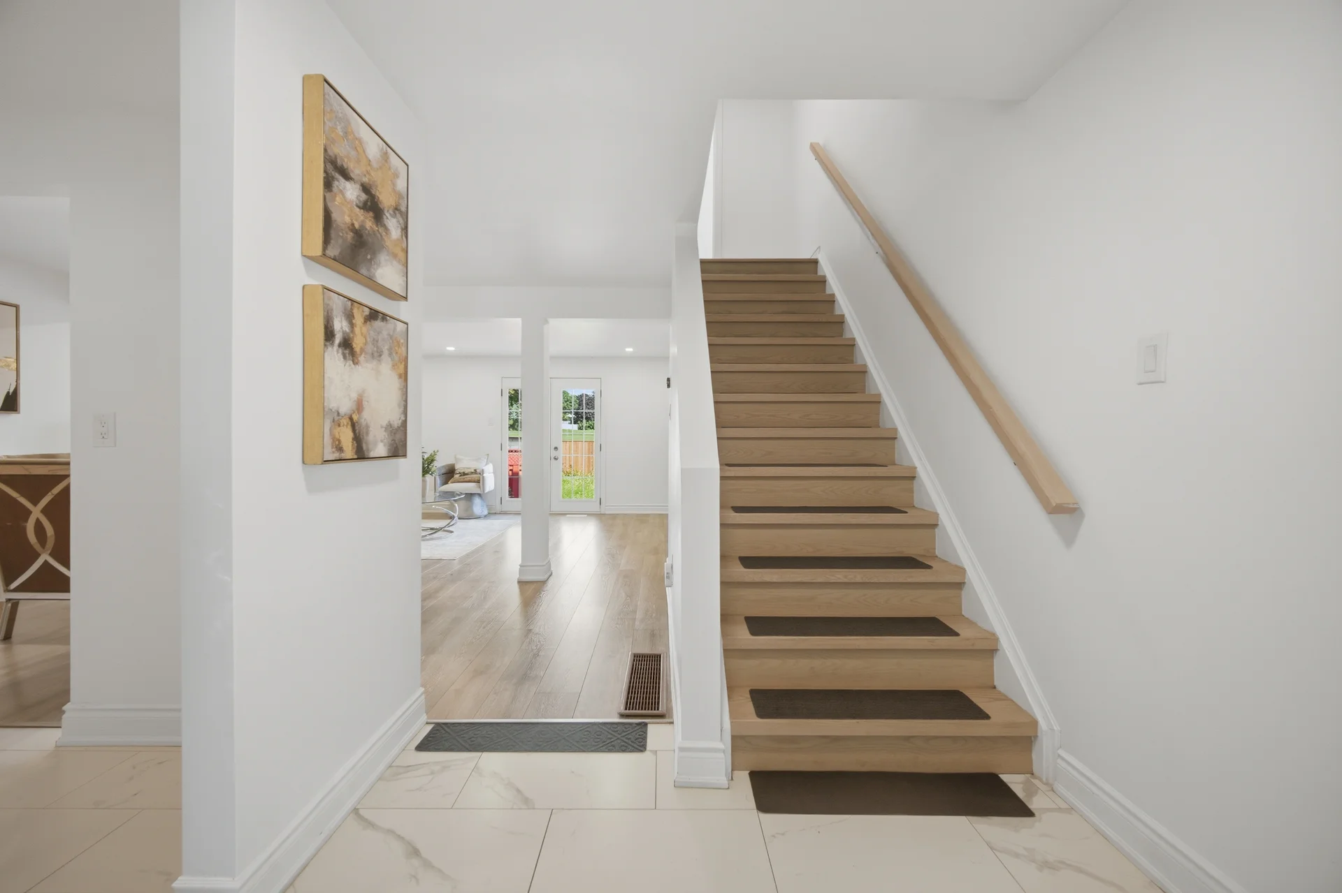 731 Elgin Street North, Cambridge - photo 9