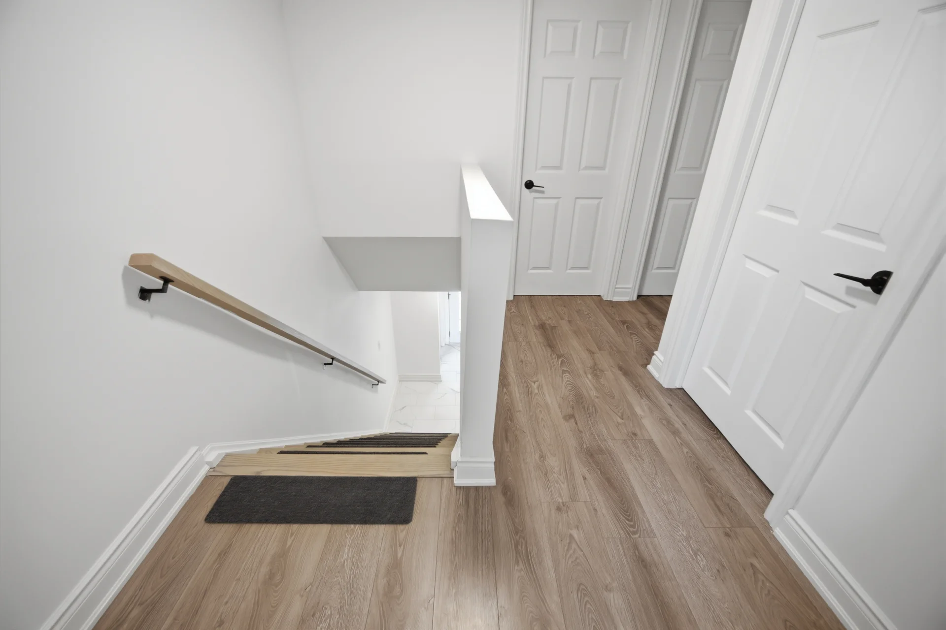 731 Elgin Street North, Cambridge - photo 21