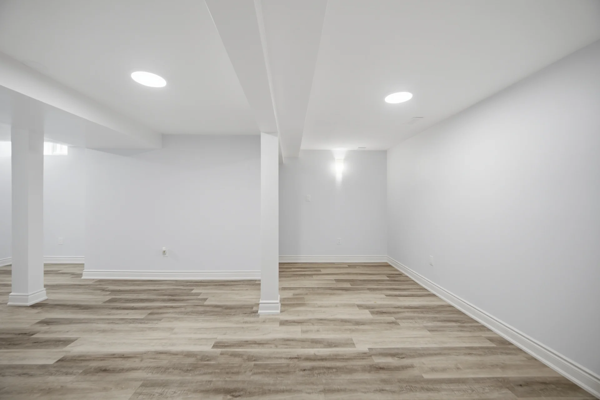 731 Elgin Street North, Cambridge - photo 33