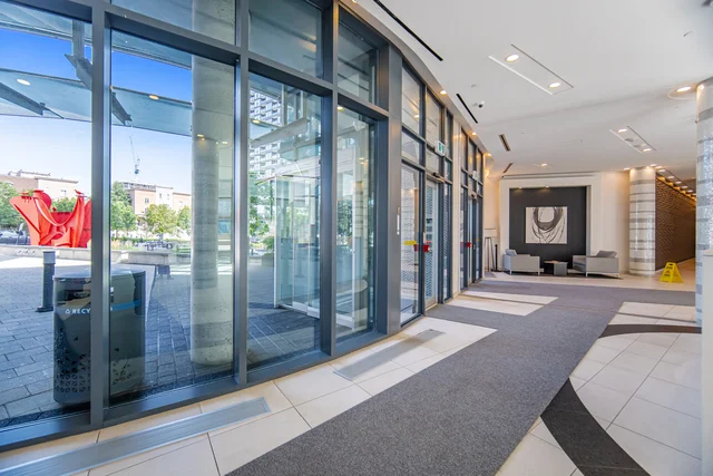#503-51 East Liberty Street, Toronto - photo 4
