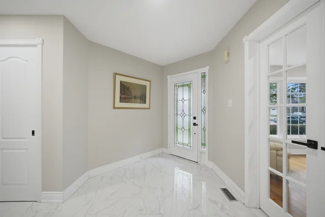8 Livingston Drive, Caledon - photo 8