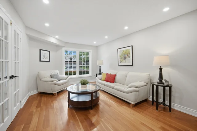 8 Livingston Drive, Caledon - photo 11