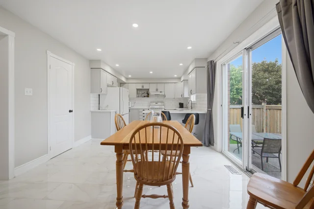 8 Livingston Drive, Caledon - photo 21
