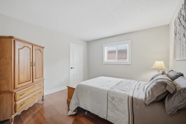 8 Livingston Drive, Caledon - photo 42