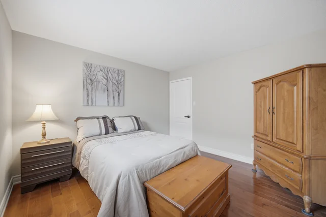 8 Livingston Drive, Caledon - photo 43