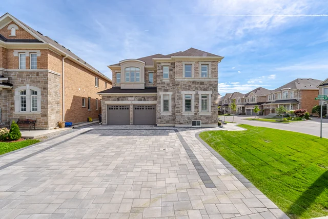 1 Breckonwood Street, Caledon - photo 4
