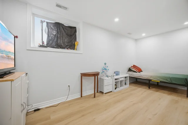 #86-135 Hardcastle Drive, Cambridge - photo 34