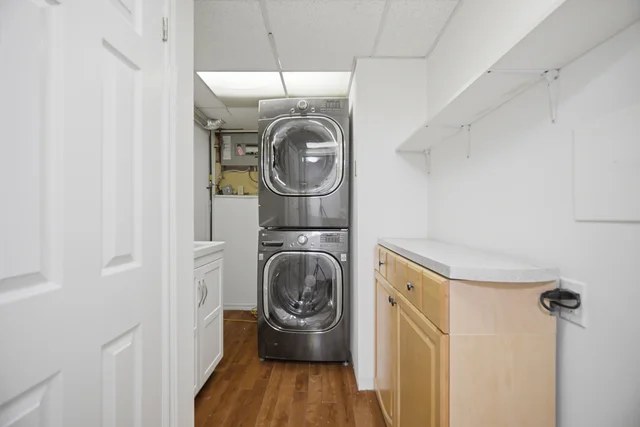 3490 Rexway Drive, Burlington - photo 51