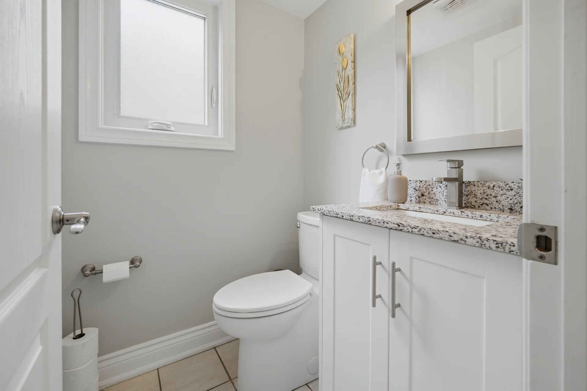 3695926
