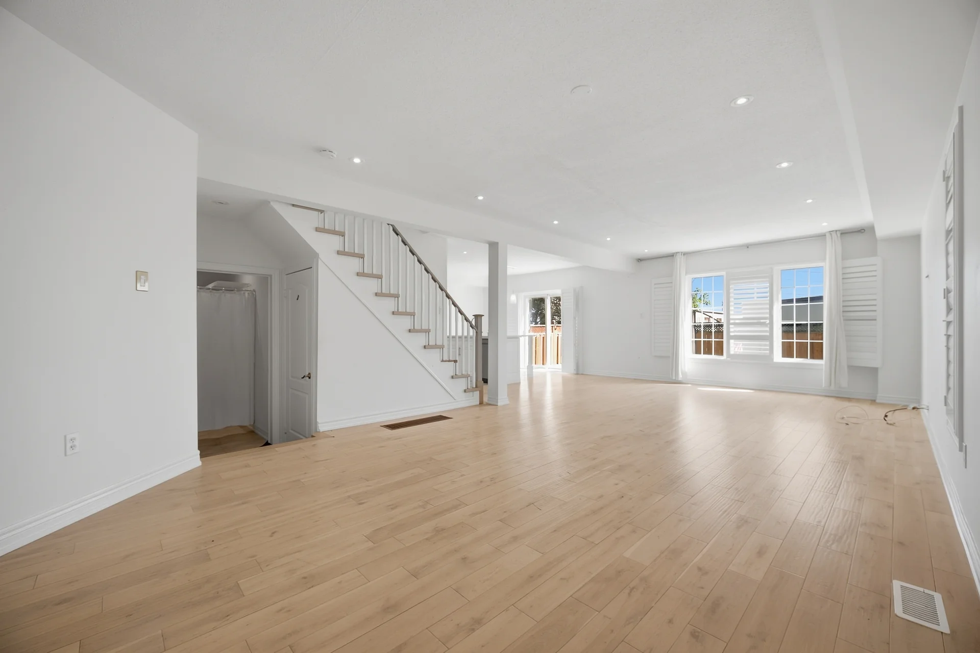 33 Sewells Lane, Brampton - photo 11