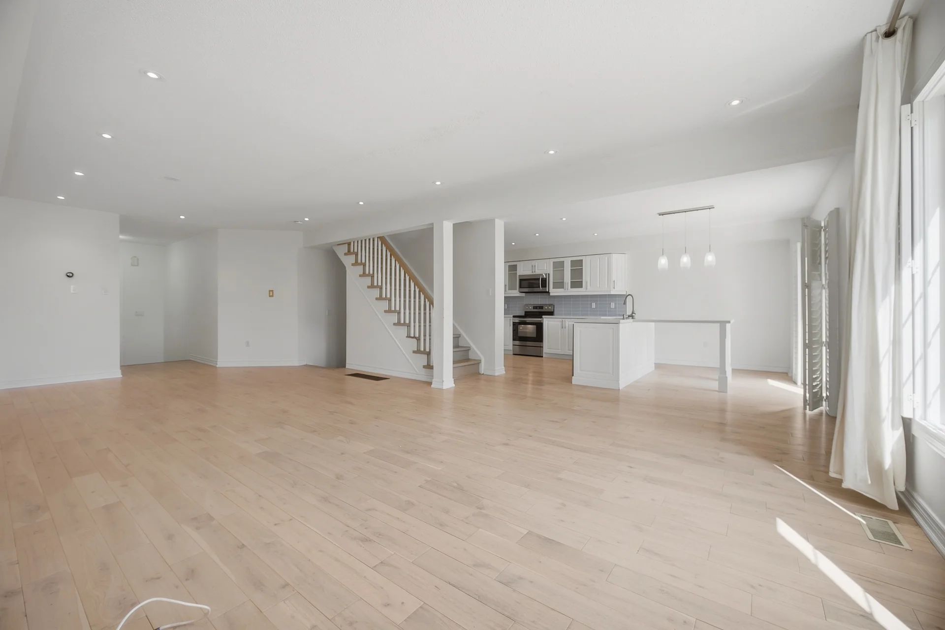 33 Sewells Lane, Brampton - photo 12