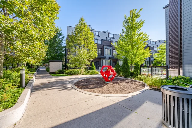 #7-2232 Bromsgrove Road, Mississauga - photo 14