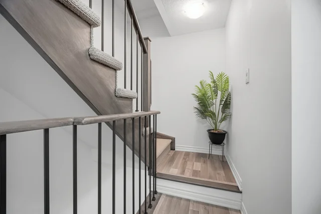 #7-2232 Bromsgrove Road, Mississauga - photo 35