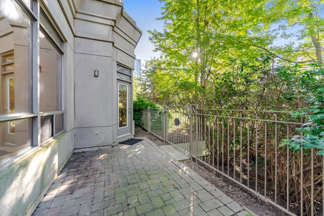 #122-3888 Duke of York Boulevard, Mississauga - photo 47