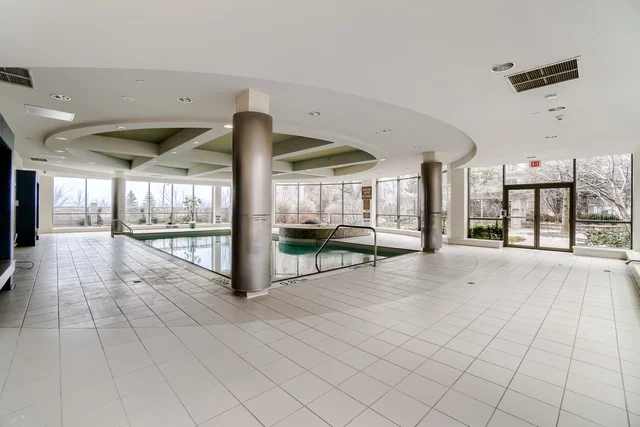 #122-3888 Duke of York Boulevard, Mississauga - photo 87