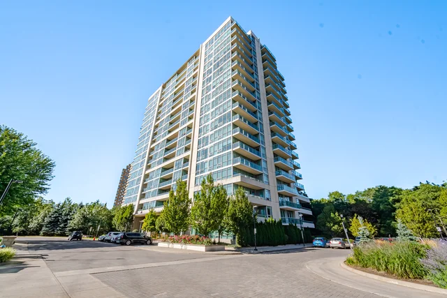 #1501-1055 Southdown Road, Mississauga