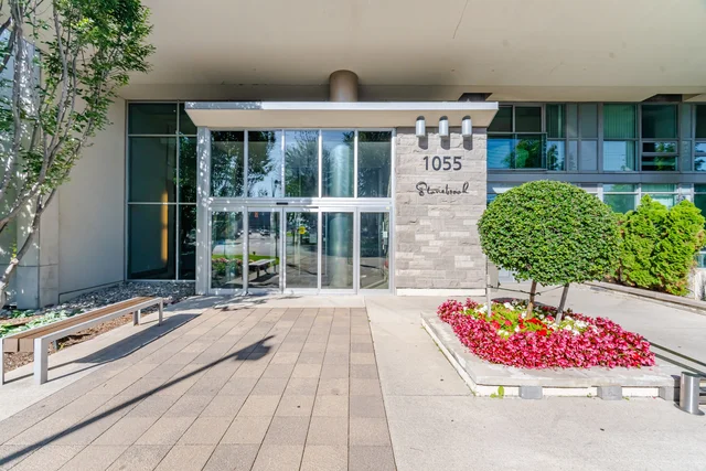 #1501-1055 Southdown Road, Mississauga - photo 3