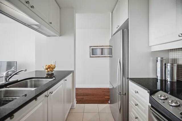 #1501-1055 Southdown Road, Mississauga - photo 10