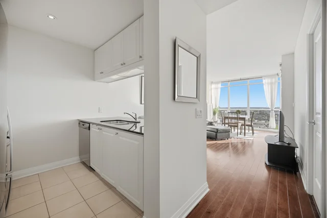 #1501-1055 Southdown Road, Mississauga - photo 14