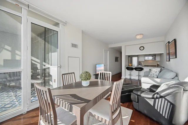 #1501-1055 Southdown Road, Mississauga - photo 21