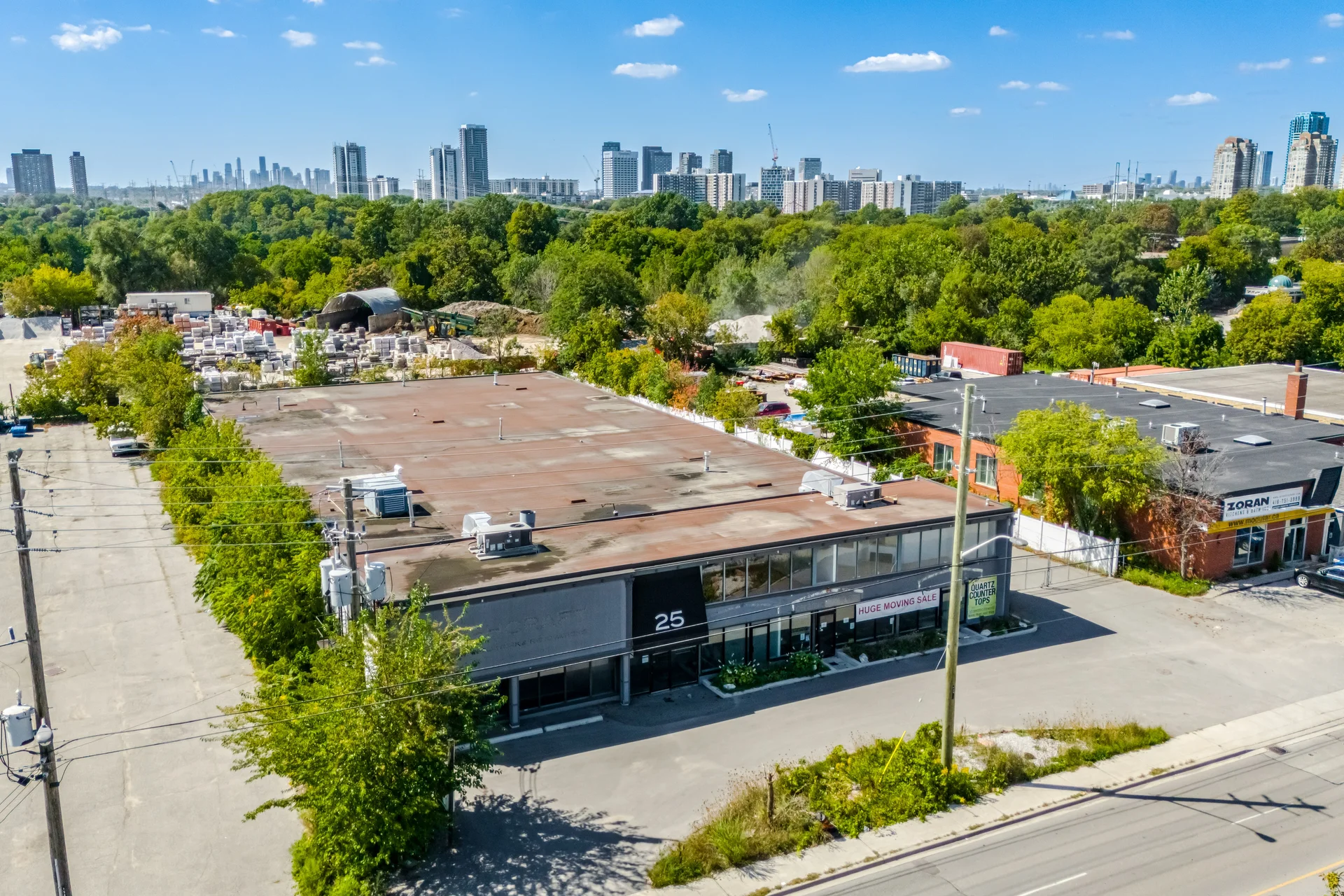25 Bermondsey Road, East York - photo 4