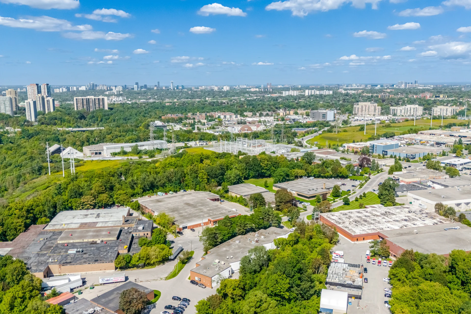 25 Bermondsey Road, East York - photo 16
