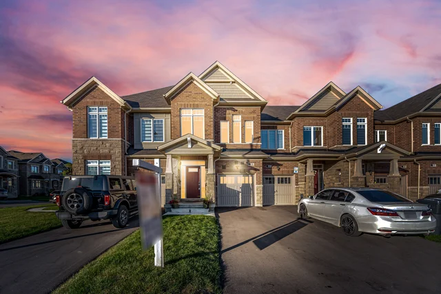 33 Sparrowbrook Street, Caledon - photo 3