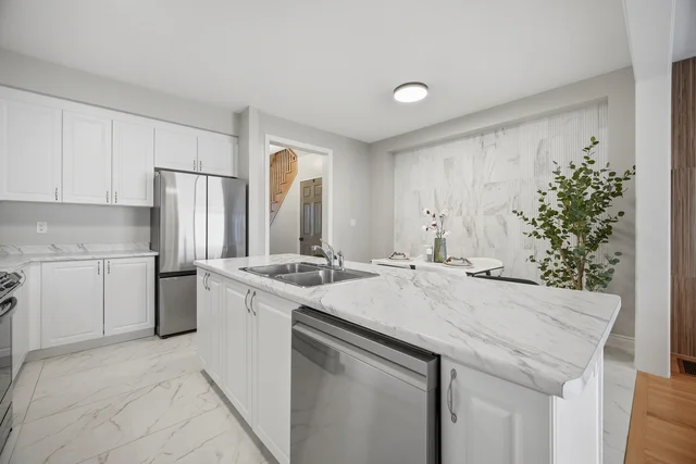 33 Sparrowbrook Street, Caledon - photo 12
