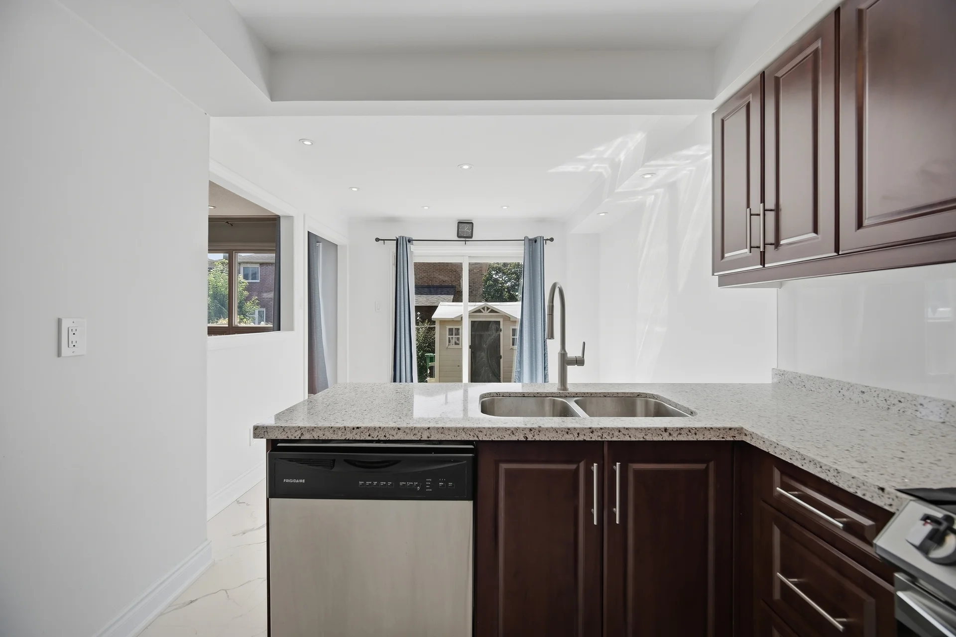 4569 Pemmican Trail, Mississauga - photo 22