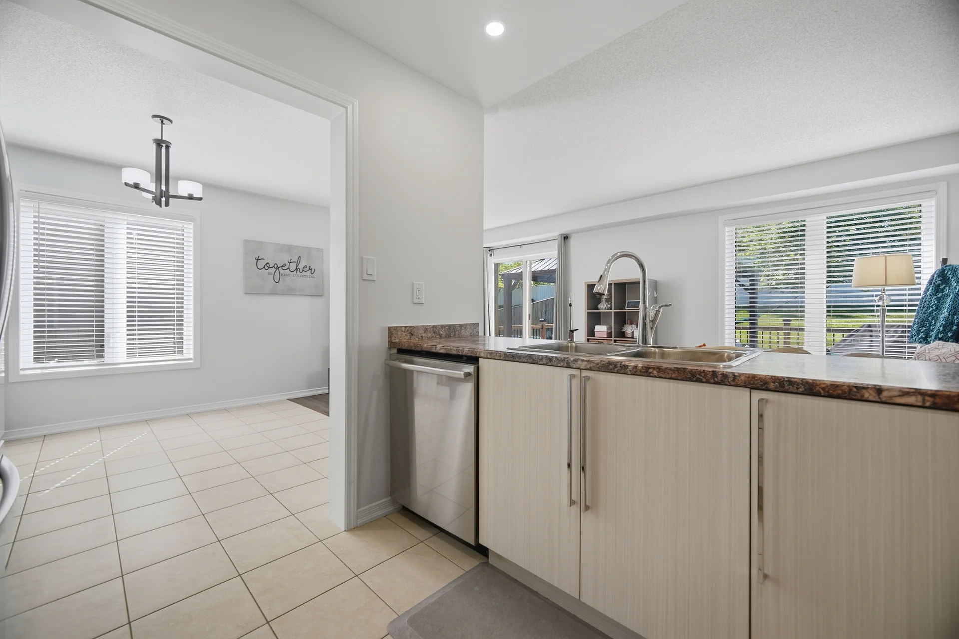 182 Thomas Avenue, Brantford - photo 22
