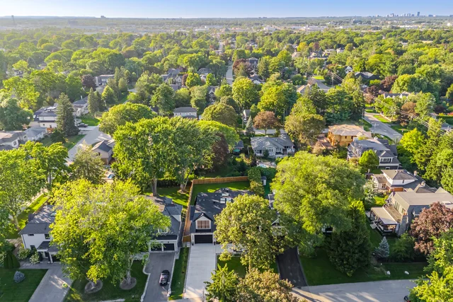 1071 Scott Avenue, Oakville - photo 2