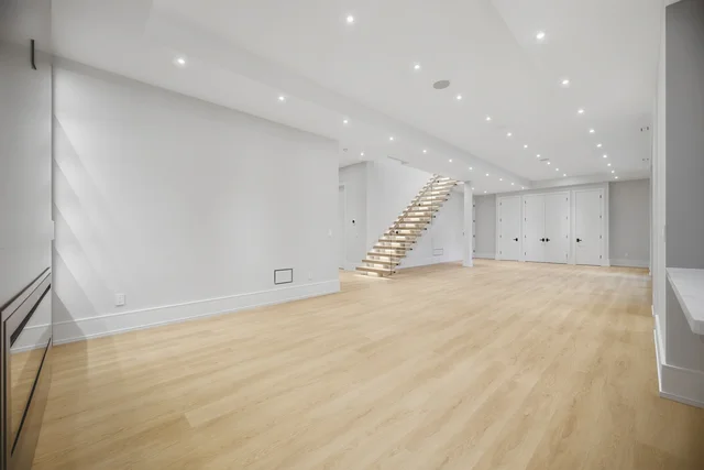 1071 Scott Avenue, Oakville - photo 137