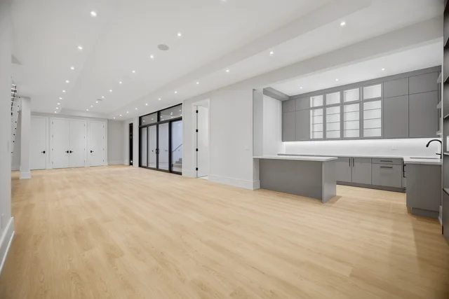 1071 Scott Avenue, Oakville - photo 138