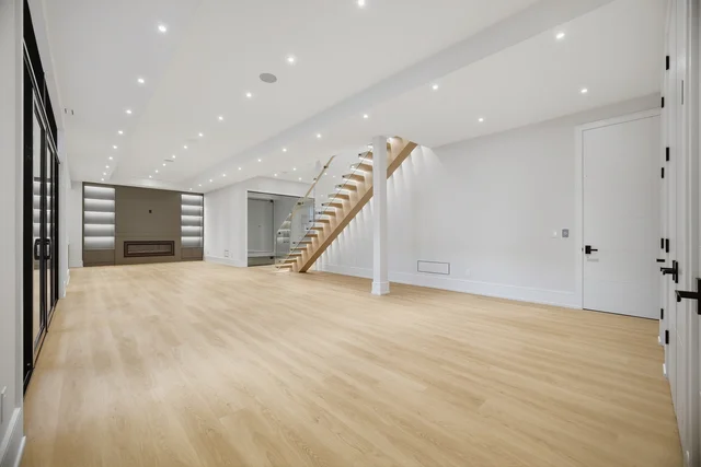 1071 Scott Avenue, Oakville - photo 148