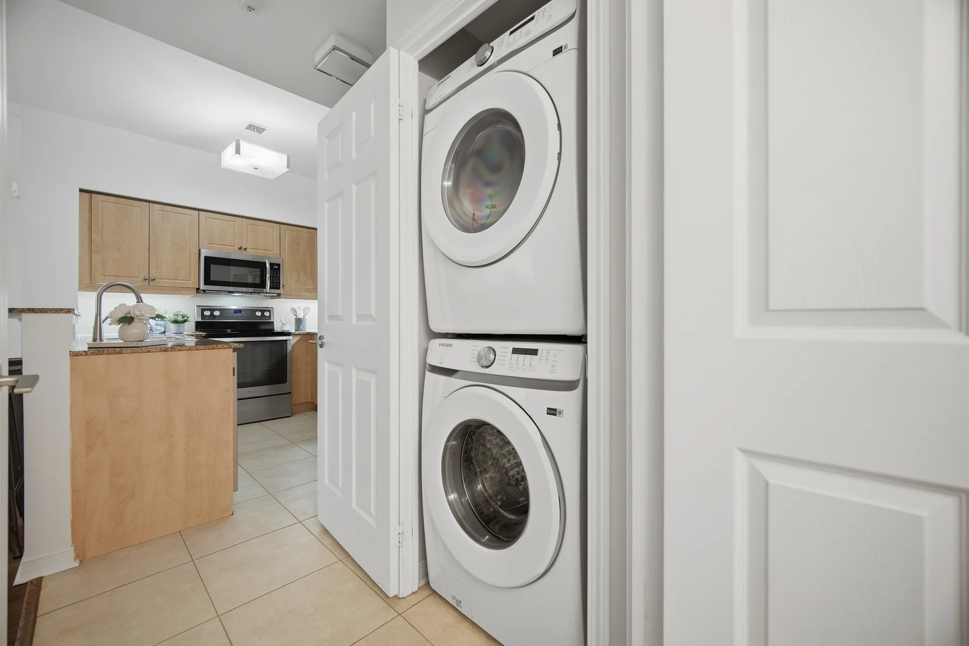 #205-455 Rosewell Avenue, Toronto - photo 27