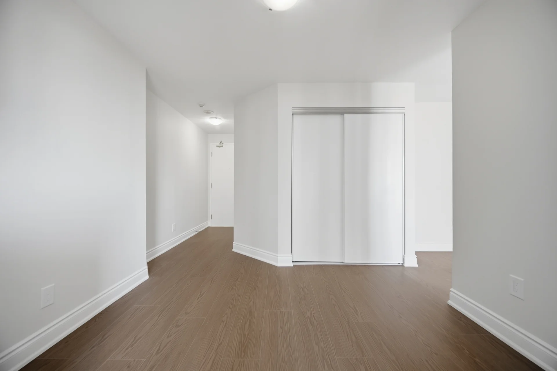 #816-155 Hillcrest Avenue, Mississauga - photo 8