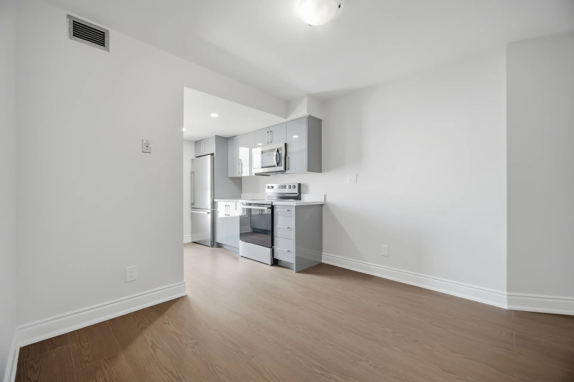 #816-155 Hillcrest Avenue, Mississauga - photo 9