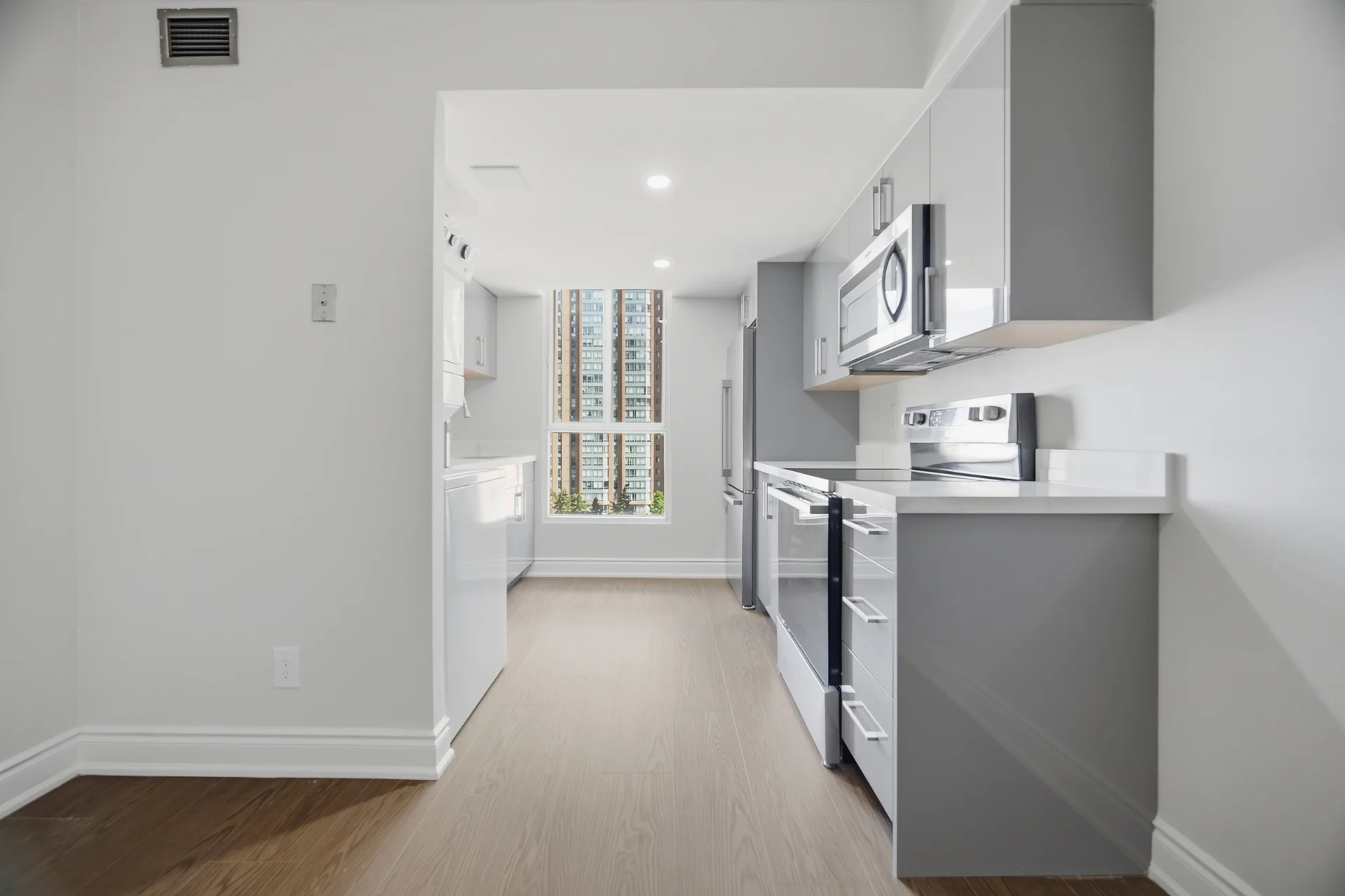 #816-155 Hillcrest Avenue, Mississauga - photo 10