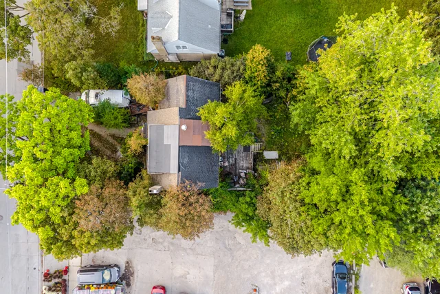 7 Ashbourne Drive, Etobicoke - photo 3