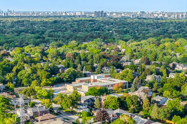 7 Ashbourne Drive, Etobicoke - photo 38