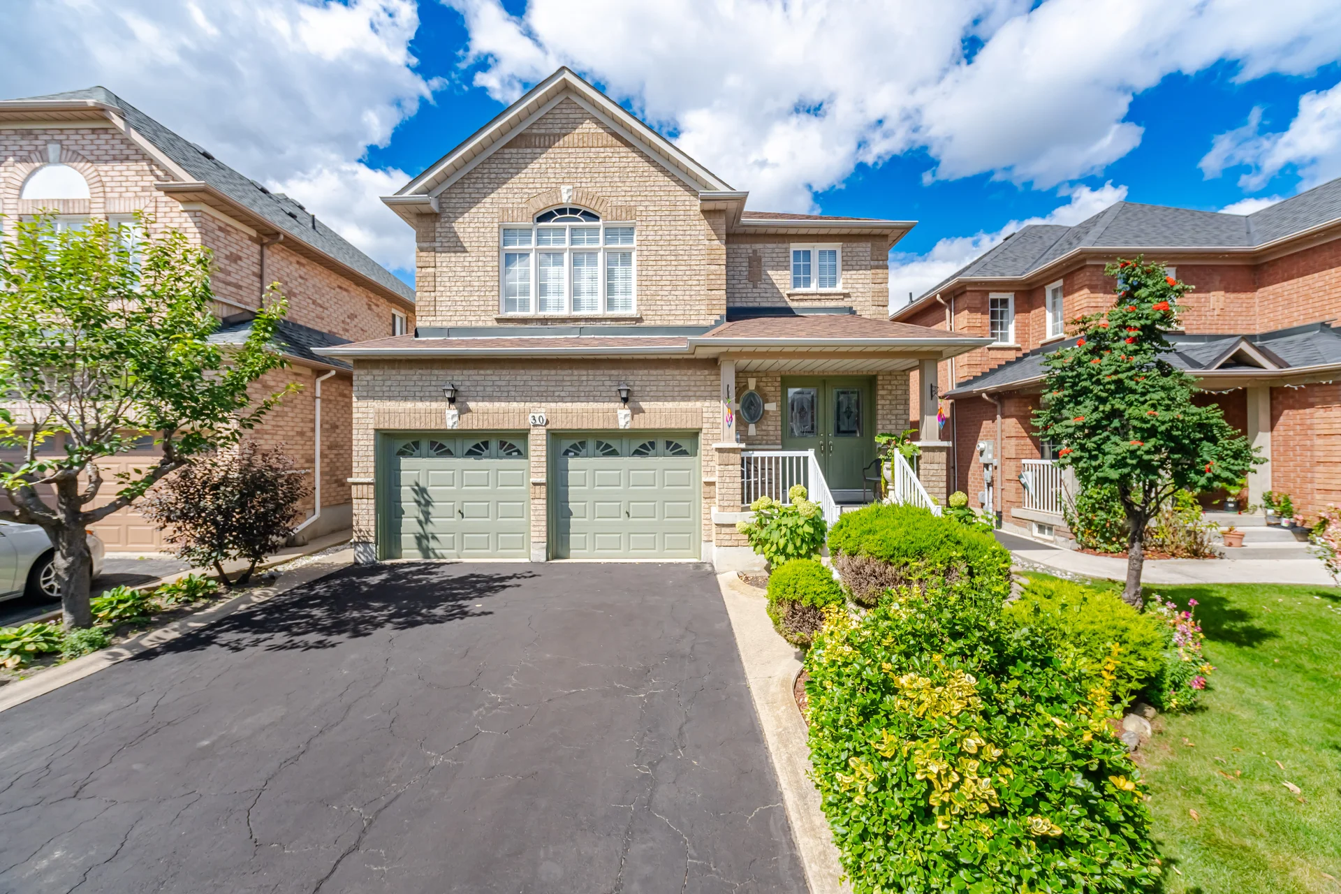 30 Maple Beach Crescent, Brampton - photo 3