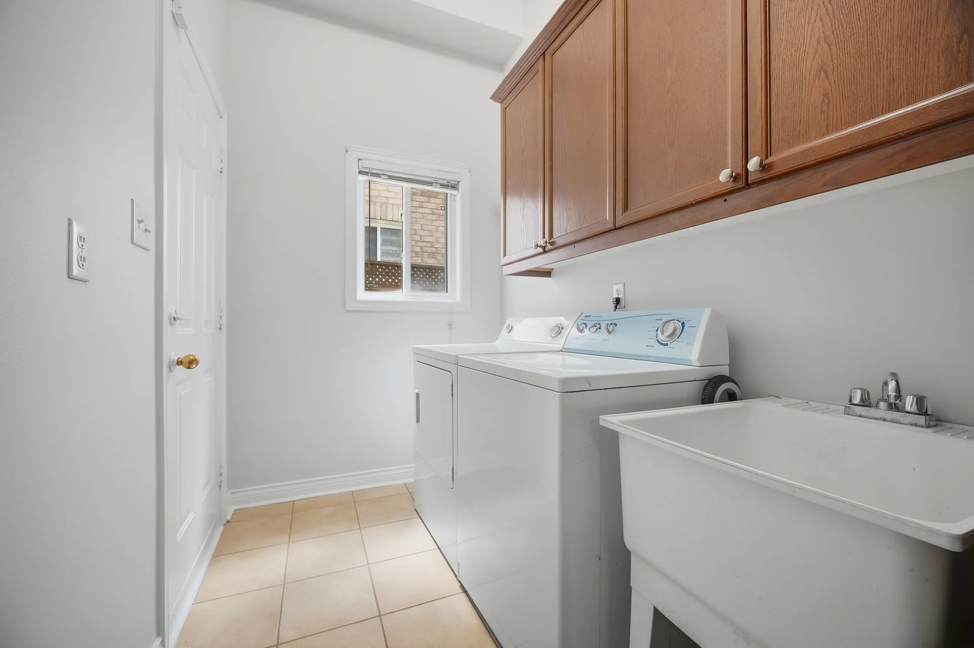 30 Maple Beach Crescent, Brampton - photo 38